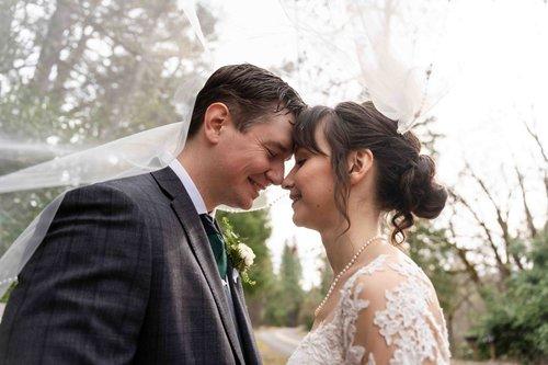 mobile - carousel-hero-element image-4