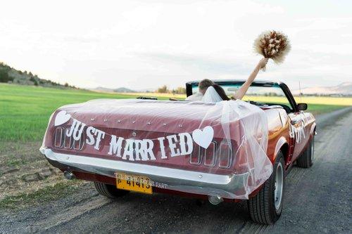 carousel-hero-element image-0